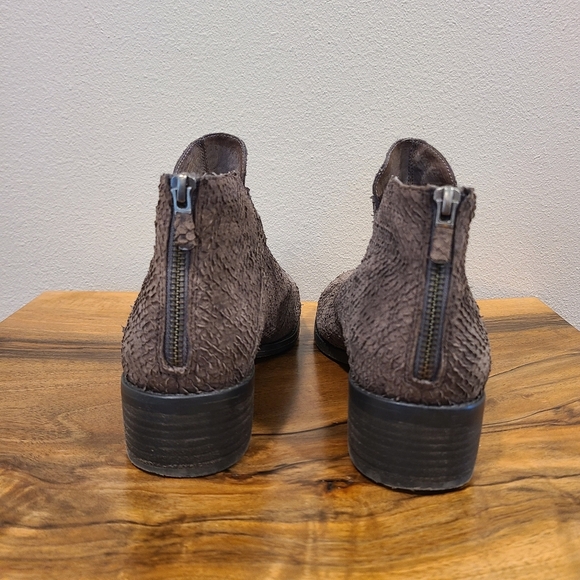 Eileen Fisher Tuck Graphite Snakeskin Embossed Booties - Picture 4 of 10